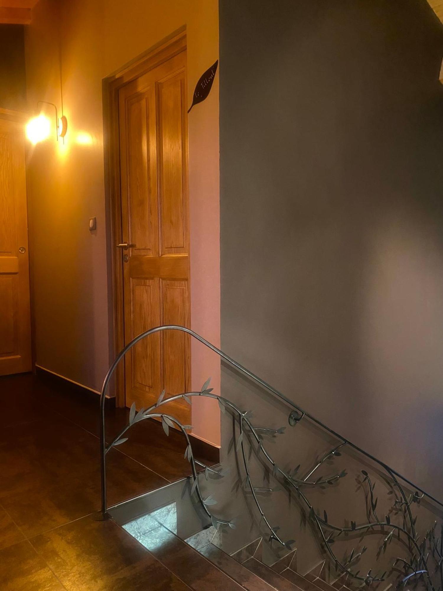 Le Domaine D'Adrien Apartment Larnage Екстериор снимка