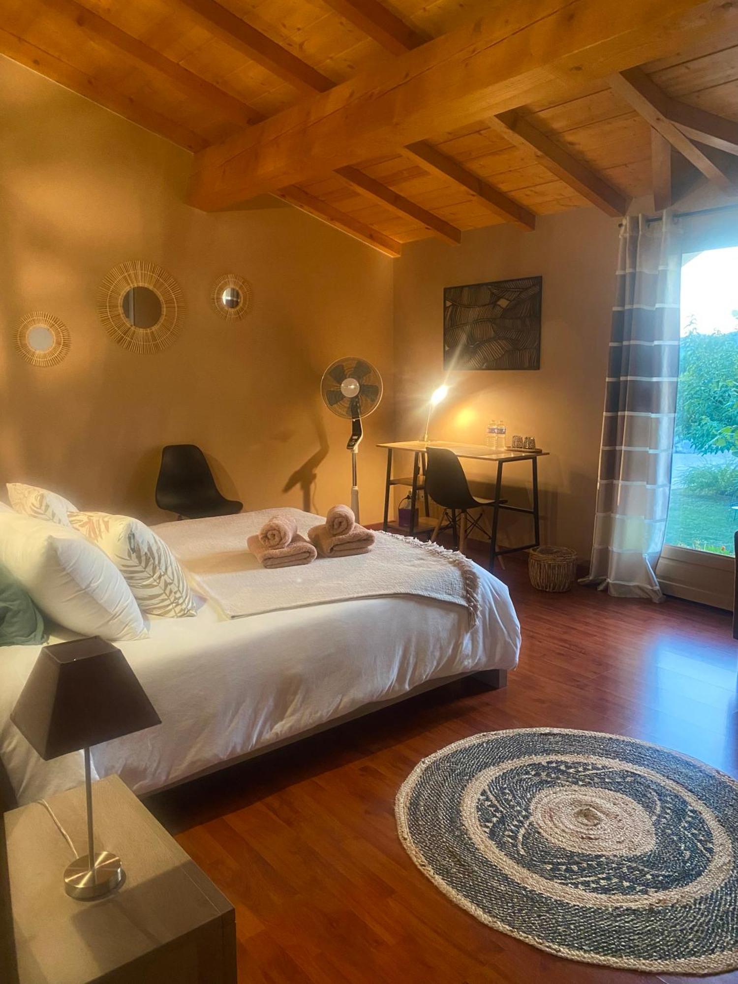 Le Domaine D'Adrien Apartment Larnage Екстериор снимка