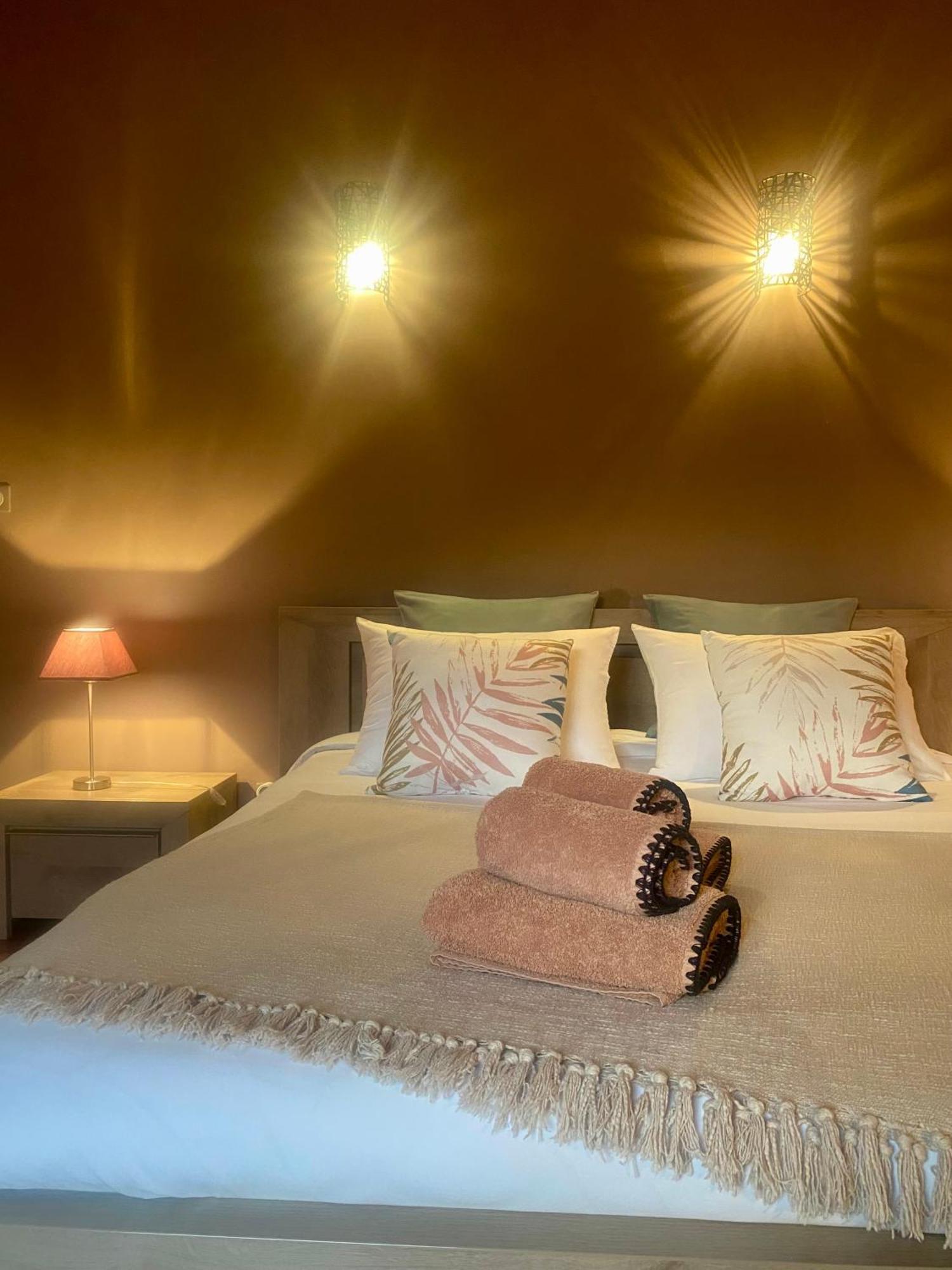 Le Domaine D'Adrien Apartment Larnage Екстериор снимка